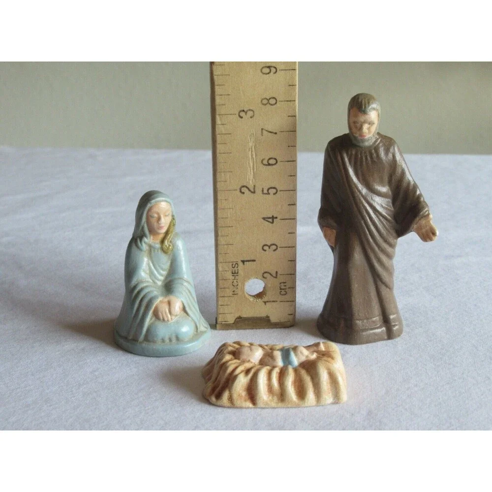 Vintage Ceramic/Plaster 10 Nativity Scene Figures 1Chip 0.75
